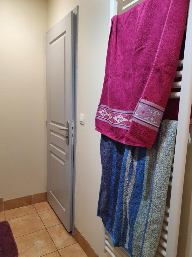 Appart climatisé sur Coursan Esterno foto